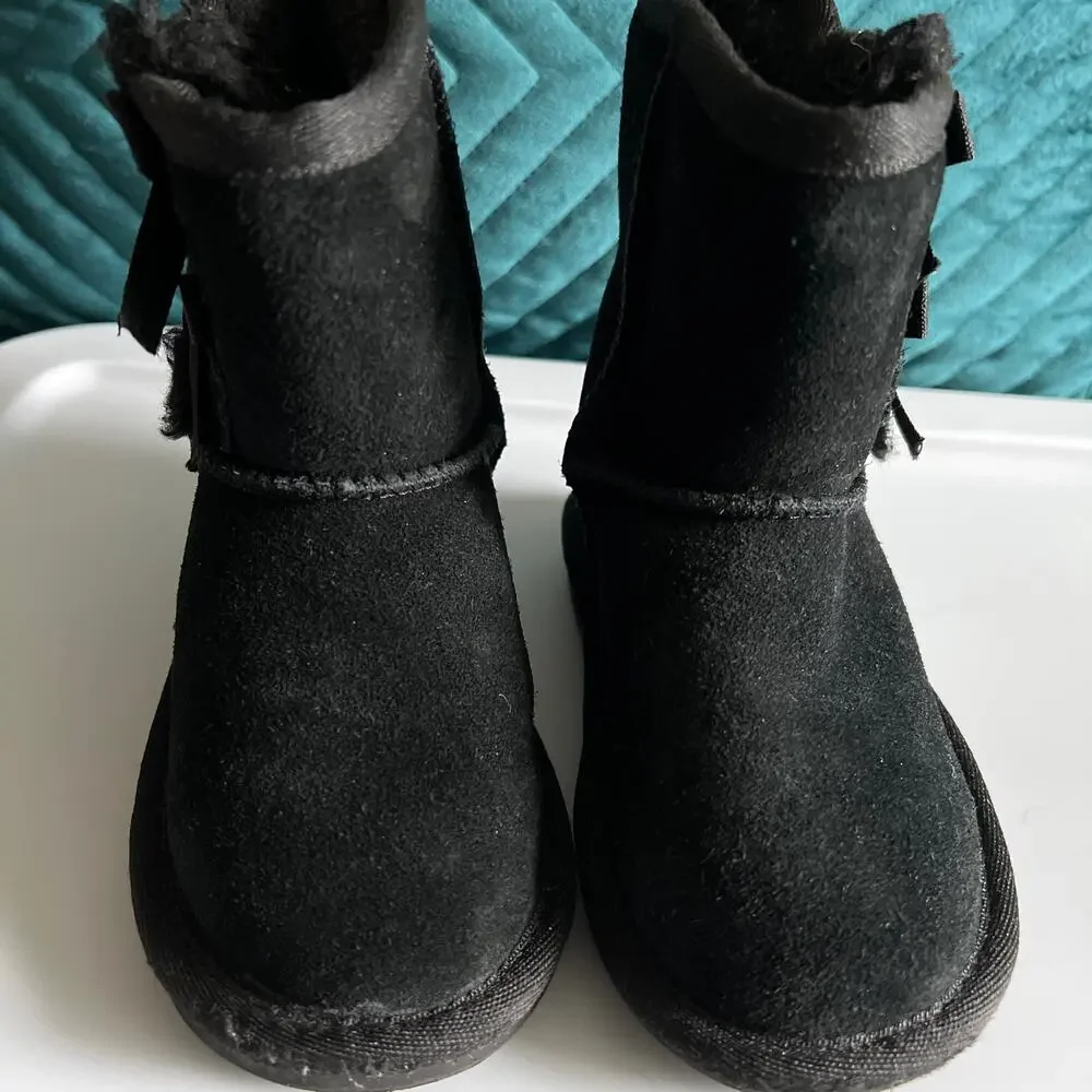 Koolaburra by Ugg Toddler Snow Boots | Girls Size US 7 | Black | Accent Bows